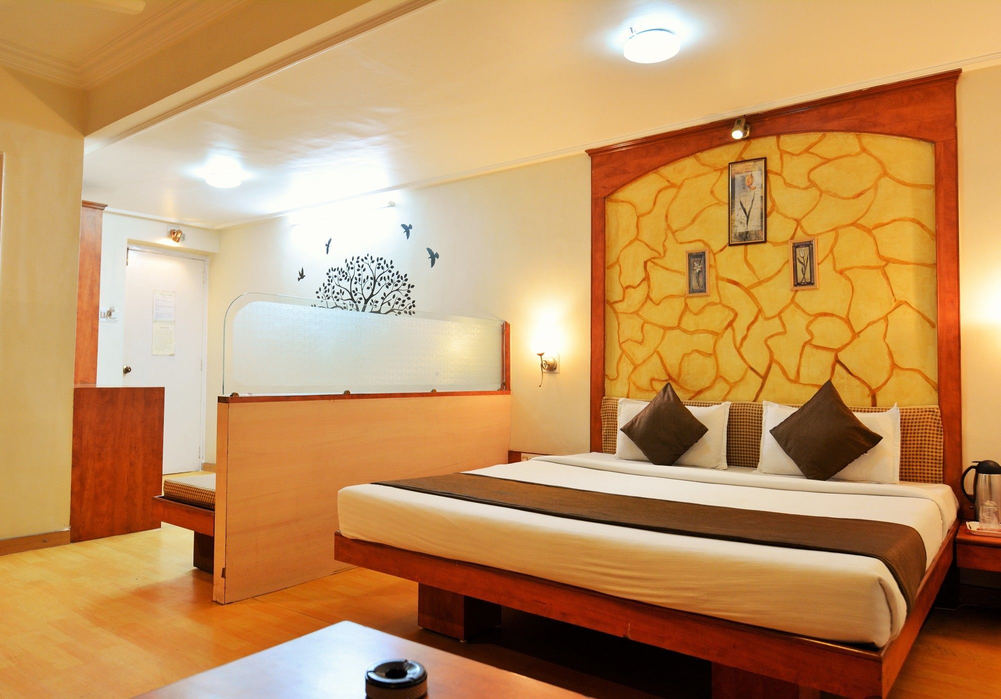 Hotel Sahaj Palace Ahmadábád Kültér fotó
